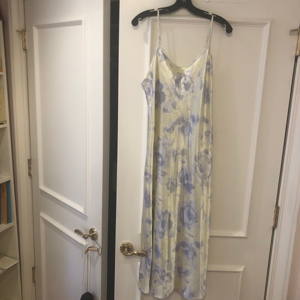 Jones New York Slip